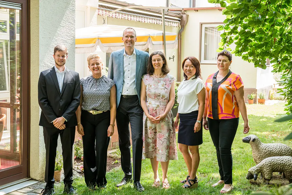 Dear guests, we are delighted to meet you. We hope you have a truly memorable stay with us at the Hotel Asemann! The Osterath family Dear guests, we are delighted to meet you. We hope you have a truly memorable stay with us at the Hotel Asemann! The Osterath family